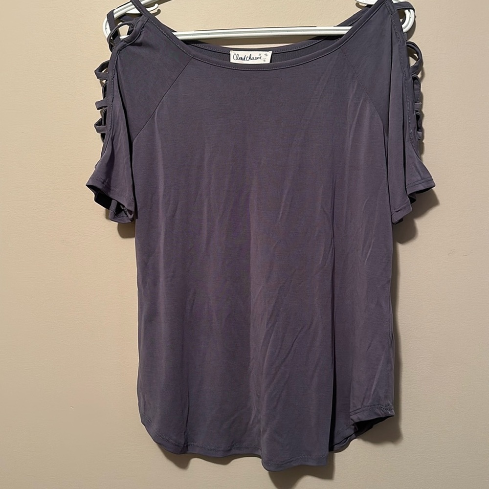 Gray short sleeve open shoulder Small